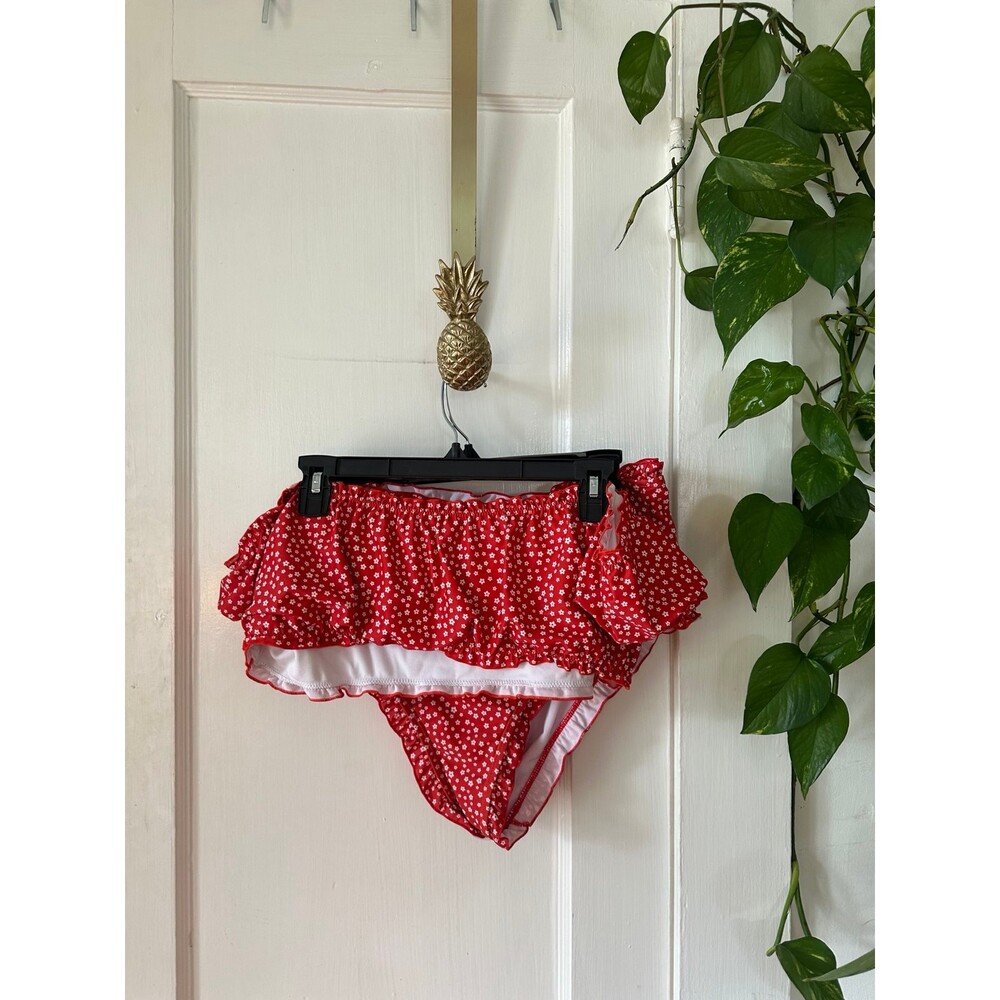 Women’s size one X – large polkadot bikini, bathing suit